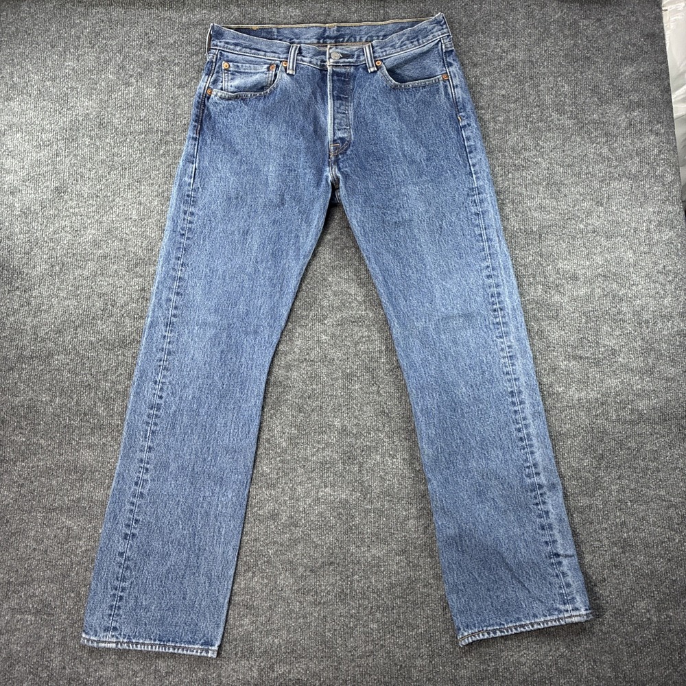 Levis 501 Jeans Mens 33x32 Blue Button Fly Denim Original Straight Medium Wash